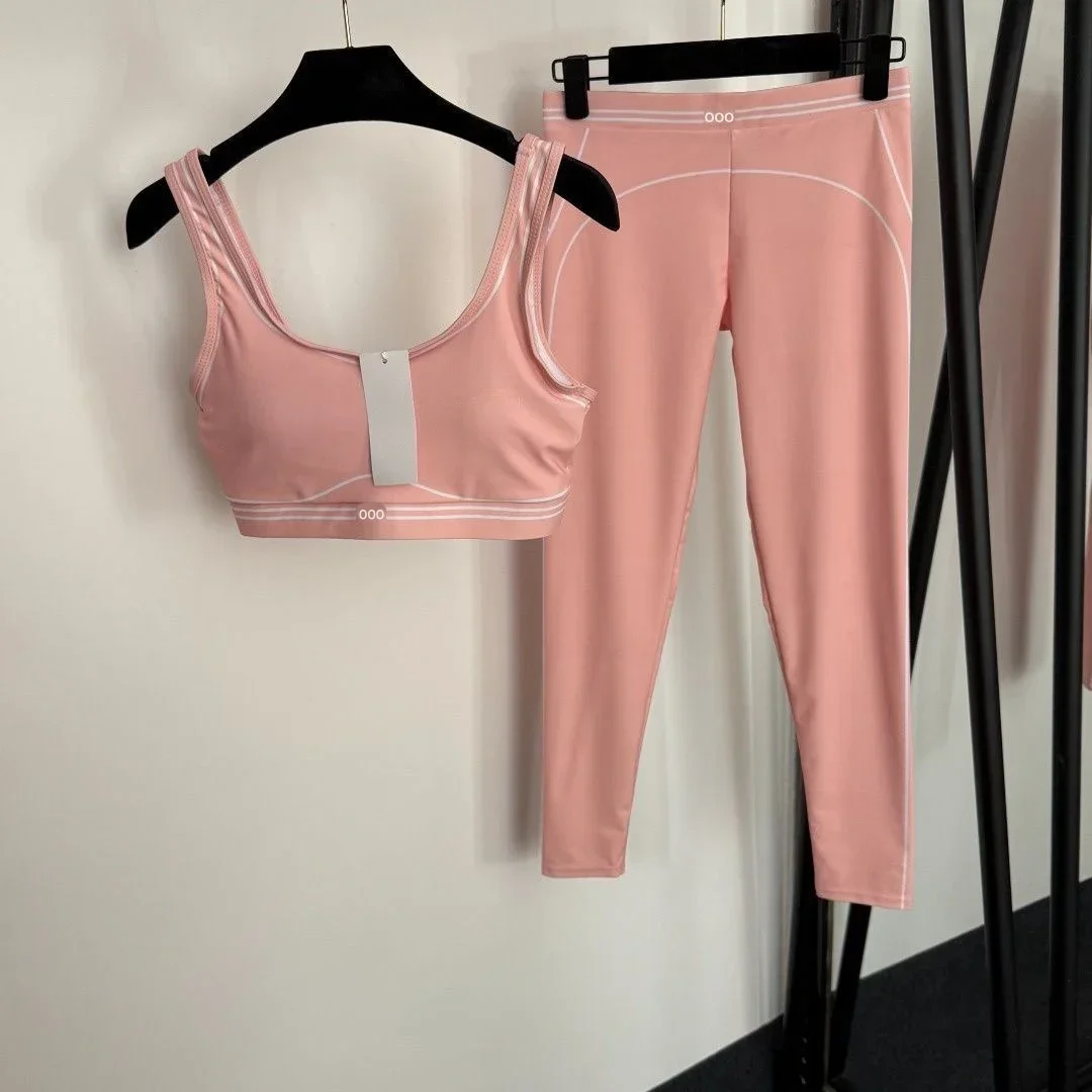 Tanktop und Hose Zweiteiliges  – Yoga Fitness Outfit Bewertung und Preis